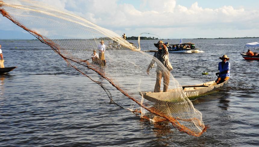 La pesca ancestral en el Caribe colombiano que le apuesta al cuidado del mar