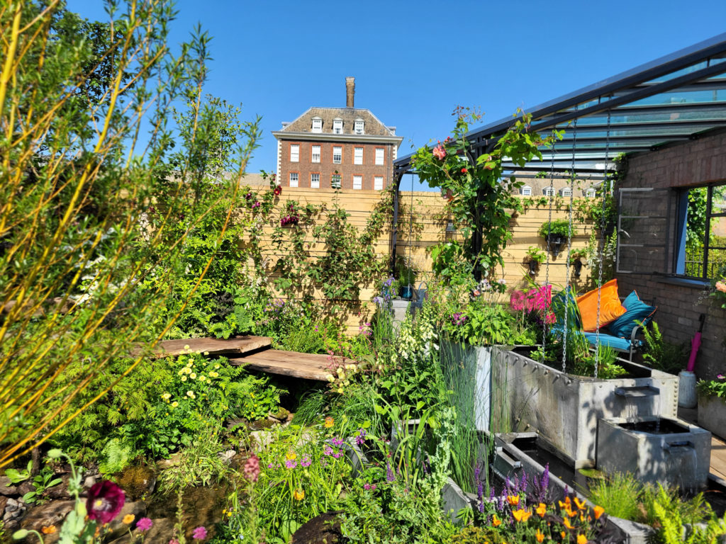 Jardín Flood-Re-Resilient-Garden exhibido en la exhibición floral de Chelsea 2024.