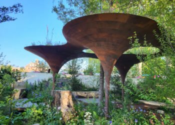Jardín de exhibición de ‘Water Aid Garden’ en la exhibición floral de Chelsea 2024, en Londres.